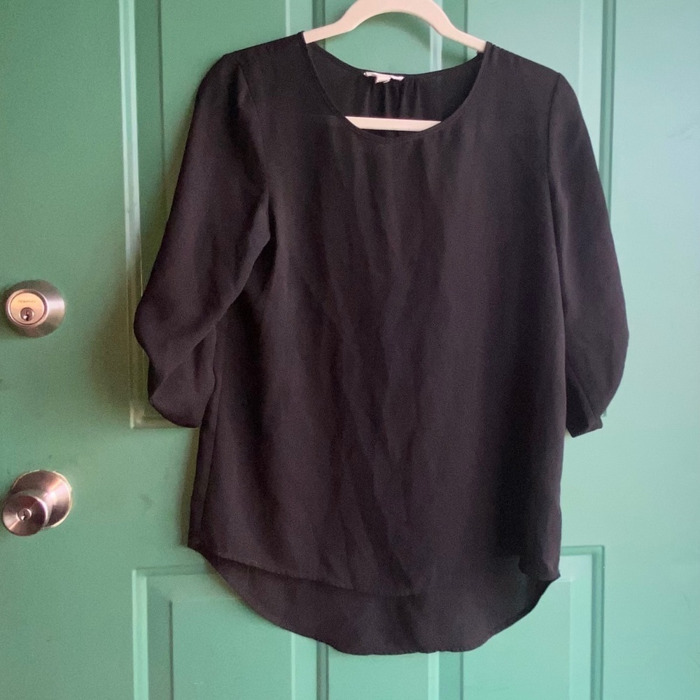 Messini size small black top